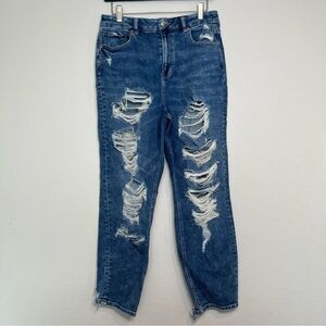 American Eagle Woman's 10 Short Curvy Mom Jeans Thrashed Distressed Medium Wash